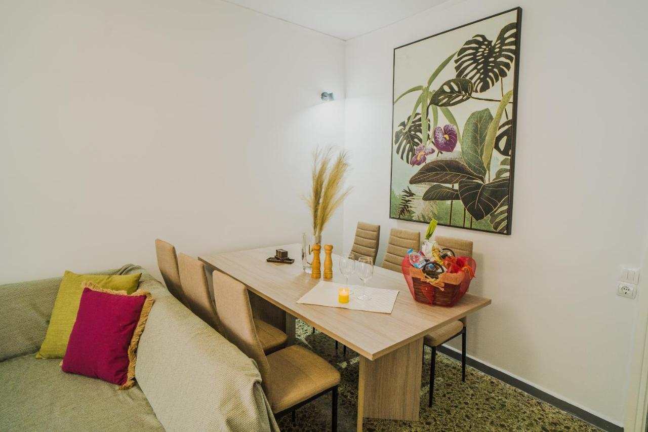 Green Apartment Ground Floor Feel Like Home Properties Saronida Exterior photo